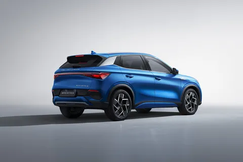 BYD Atto 3 – rear three-quarter view