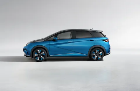 BYD Dolphin – side profile