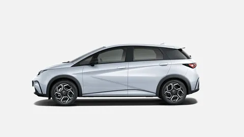 BYD Dolphin – side profile