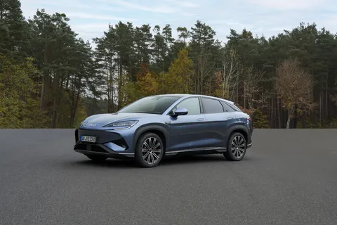 BYD Sealion 7 – vedere 3/4 din față