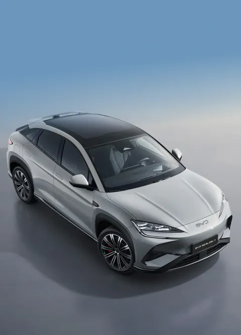 BYD Sealion 7 – vedere 3/4 din față