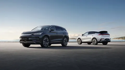 BYD Tang – vedere 3/4 din față