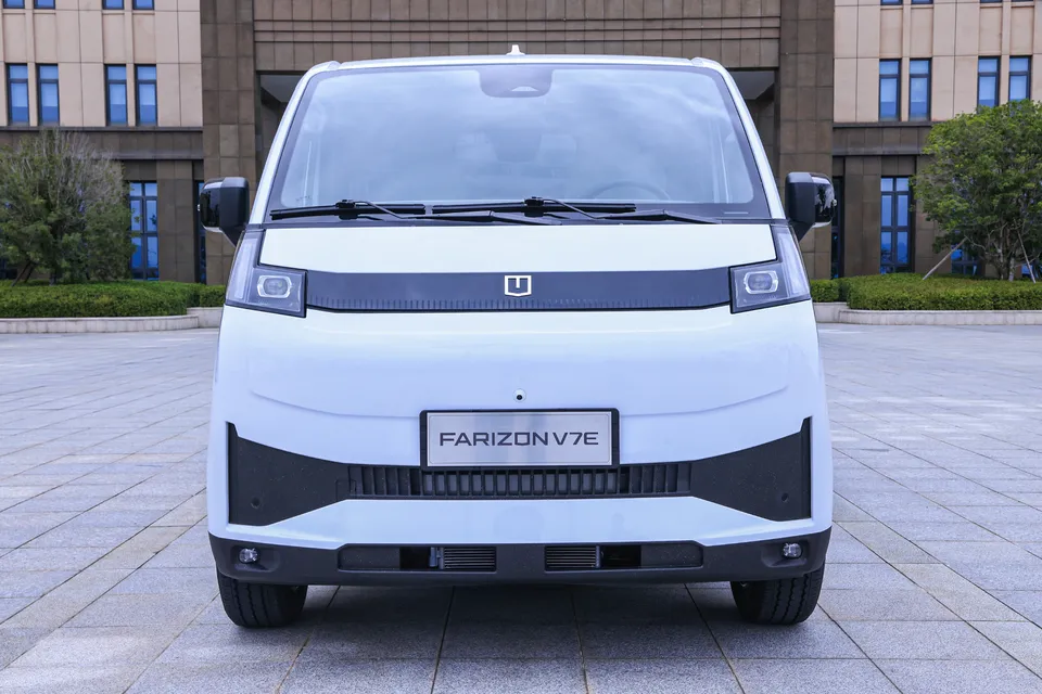 Farizon V7E – vedere din față