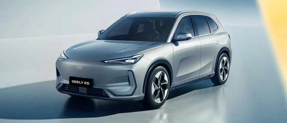 Geely E5 – front three-quarter view