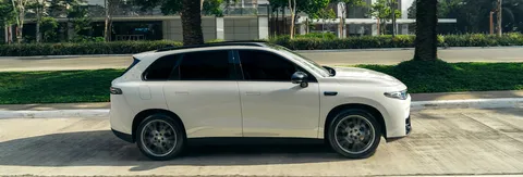 Leapmotor C10 – side profile