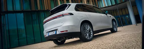 Leapmotor C10 – rear three-quarter view