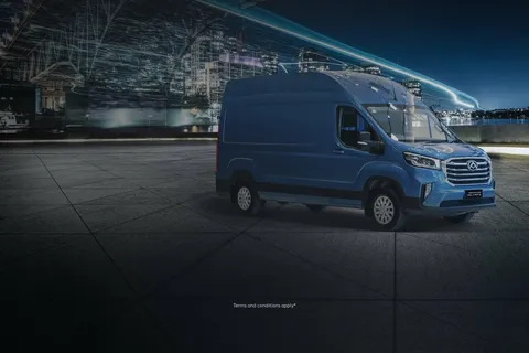 Maxus Deliver 9 – front three-quarter view