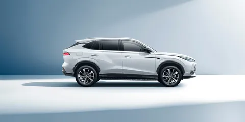 MG EHS Plug-in Hybrid – profil lateral