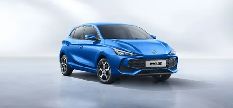 MG3 Hybrid+ – front three-quarter view