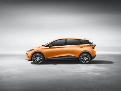 MG4 Electric – profil lateral