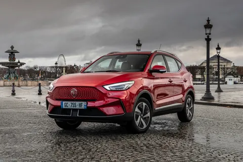 MG ZS EV – vedere 3/4 din față