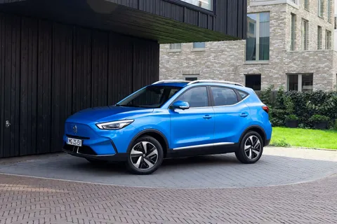 MG ZS EV – vedere 3/4 din față