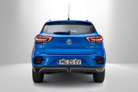MG ZS EV – vedere din spate