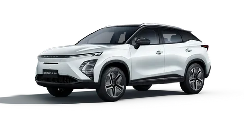 Omoda 5 EV – front three-quarter view